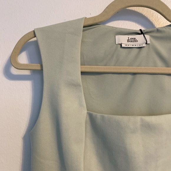 Light Green Sleeveless Top | Size M - Picture 3 of 9